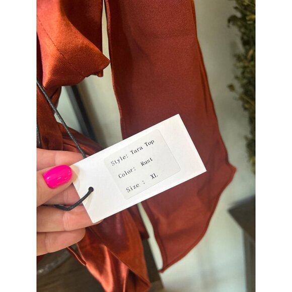 NONchalant Label Tara Silk Plunge Top Rust Womens Size XL - Picture 9 of 9